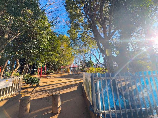 公園　氷川児童公園（公園）まで693m