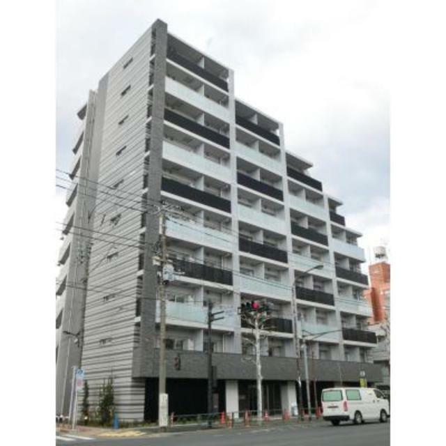 建物外観　鉄筋コンクリート造のがっちりとした建物。