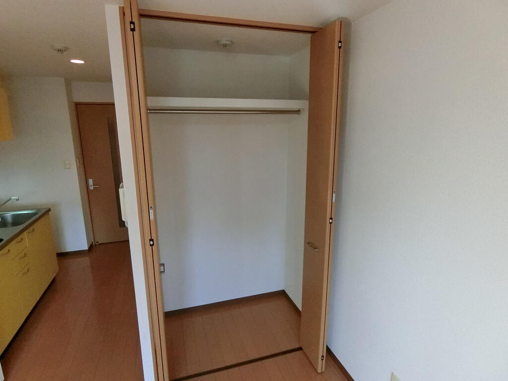 収納　クローゼット