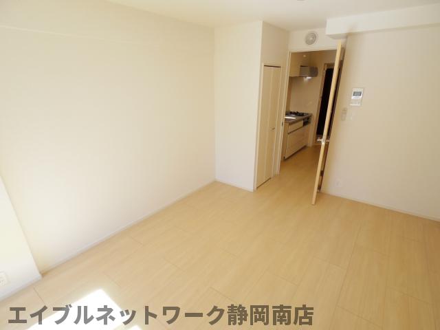 その他設備　ゆったり過ごせるリビングです