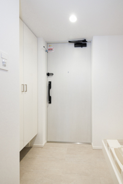 玄関　※写真は同タイプ住戸です。