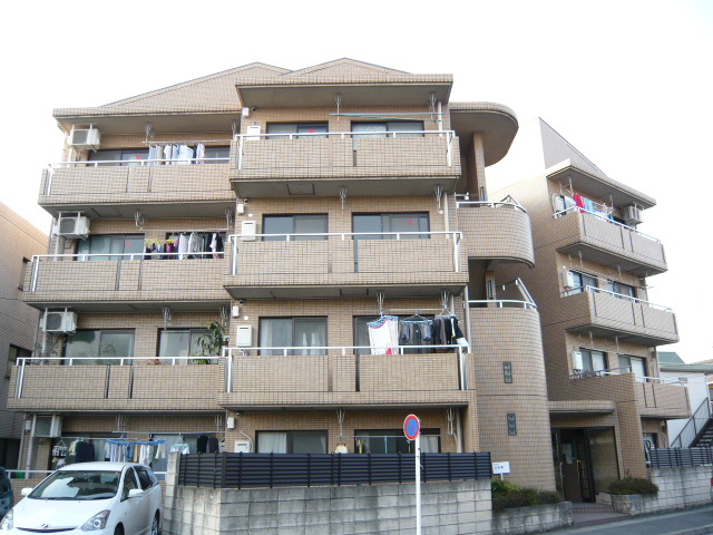 建物外観　丈夫な鉄筋コンクリート造マンションです☆