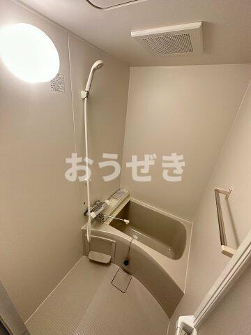 バス・シャワールーム　?