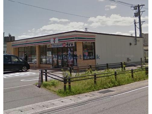 コンビニ　セブンイレブン豊田市鴻ノ巣町店（コンビニ）まで545m