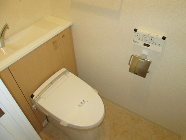 トイレ　参考写真
