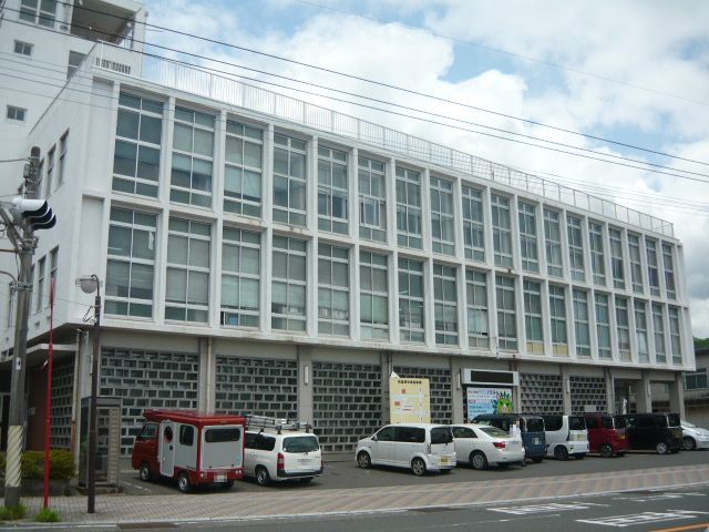 役所　垂水市役所（役所）まで750m