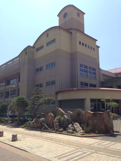 小学校　浜松市立東小学校（小学校）まで530m