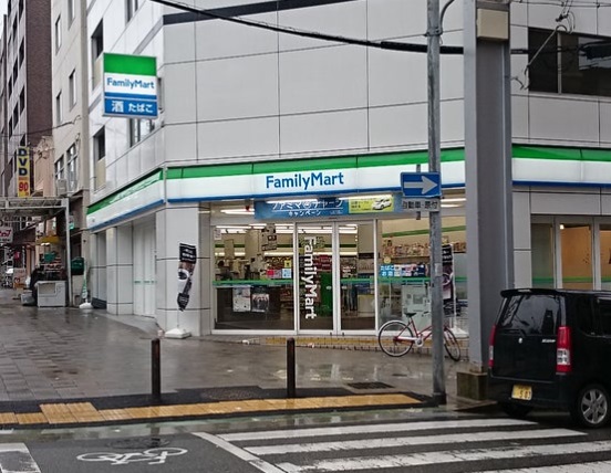 コンビニ　ファミリーマート 柳筋北店（コンビニ）まで143m