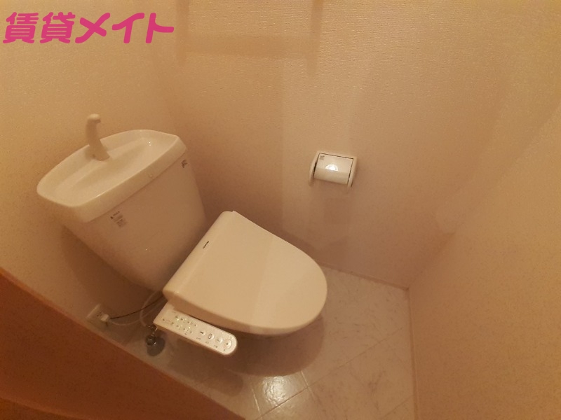 トイレ　別部屋反転画像参考