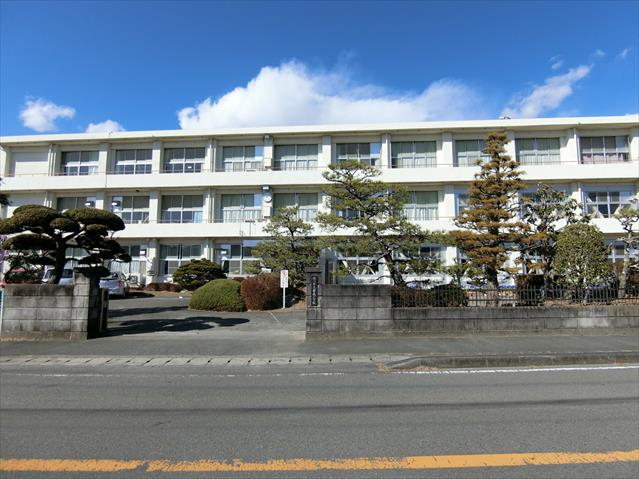 小学校　曽我小学校（小学校）まで1395m