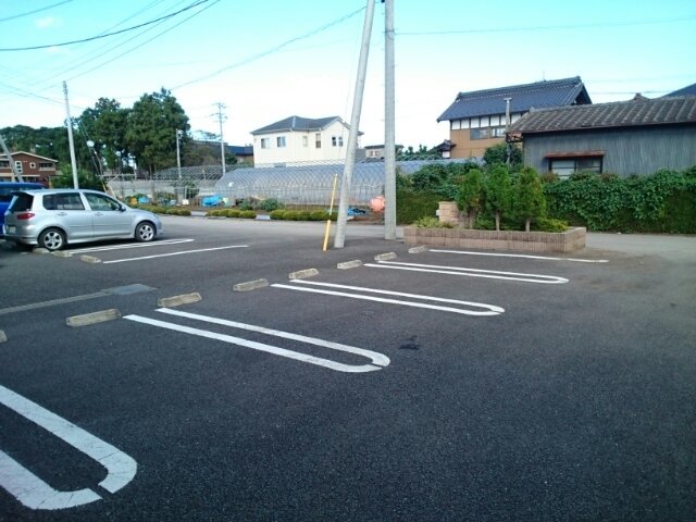 駐車場　駐車場完備です