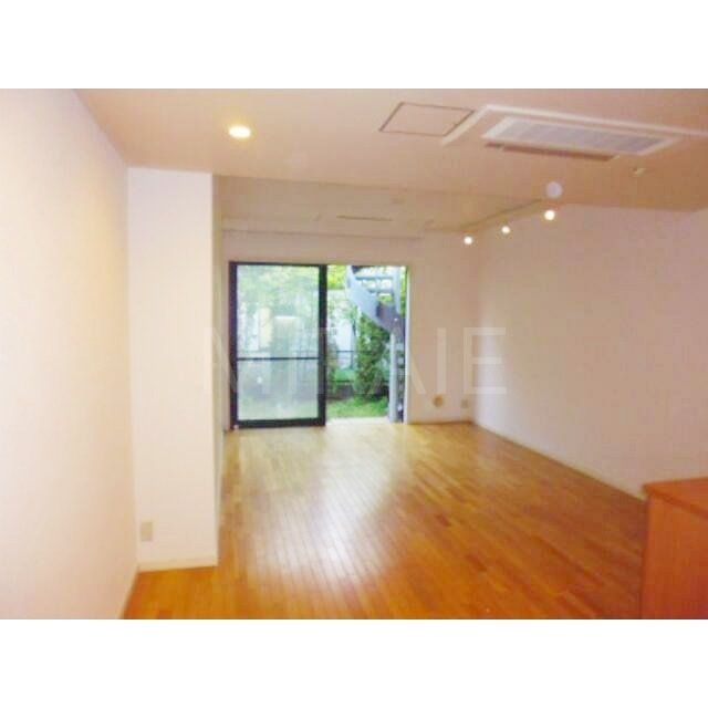 居室・リビング　物件画像