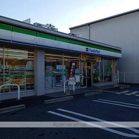 コンビニ　ファミリーマート　東大阪西堤学園町店（コンビニ）まで575m