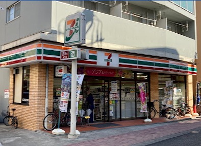 コンビニ　セブンイレブン大森西６丁目店（コンビニ）まで168m