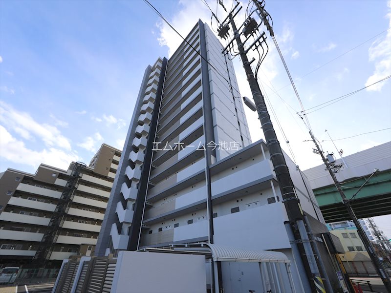 建物外観　外観　オートロック防犯カメラTVモニターホン宅配BOX完備