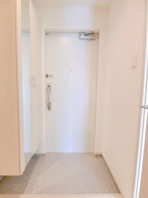 玄関　同施工会社参考写真