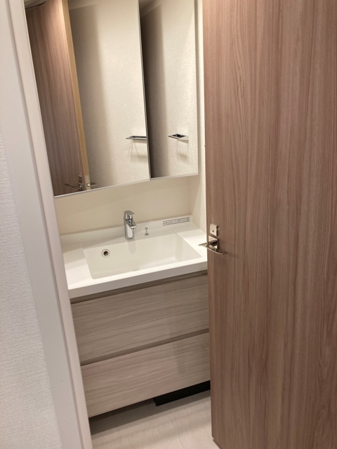 洗面設備　※写真は同タイプ住戸です。