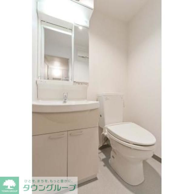 トイレ　※写真は同タイプ住戸です。