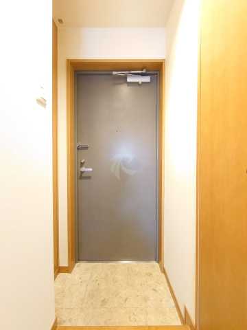 玄関　別部屋参考写真となります