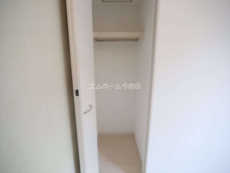 収納　クローゼット（収納スペース充実しています）