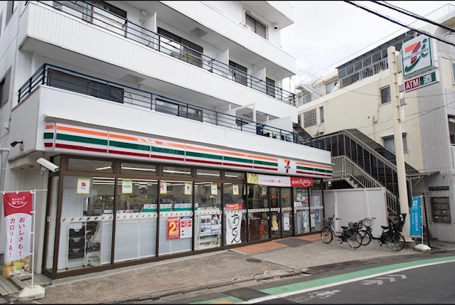 コンビニ　セブンイレブン　神山店（コンビニ）まで893m