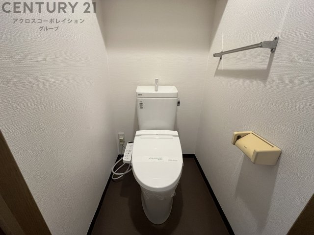 トイレ　ウォシュレット付きのトイレです♪