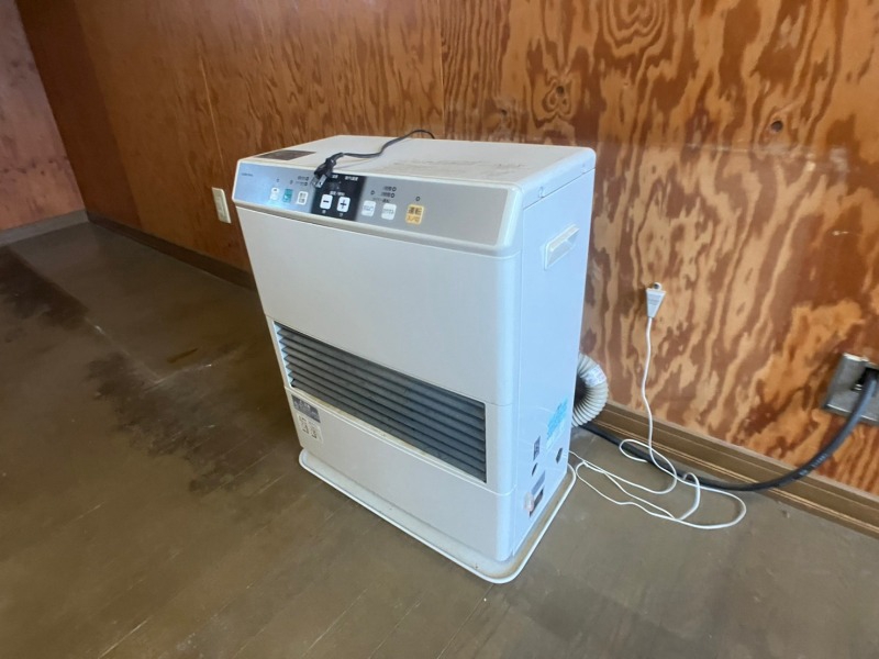 その他設備　灯油暖房です。札幌の寒い冬もこれで大丈夫！