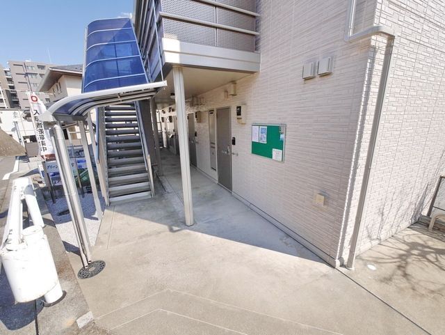 エントランス　★お部屋探しは株式会社タウンハウジング東京まで★
