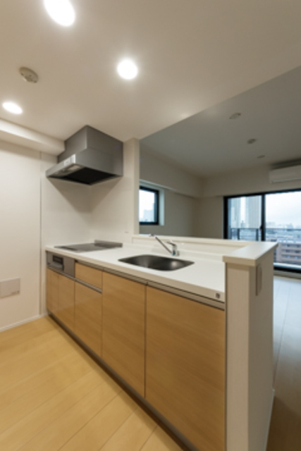 キッチン　※写真は同タイプ住戸です。