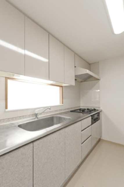 キッチン　※写真は同タイプ住戸です。