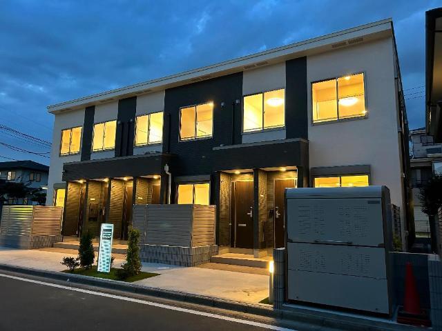 建物外観　外観写真（夜）