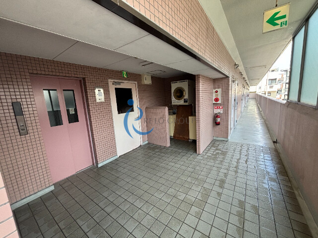 ロビー