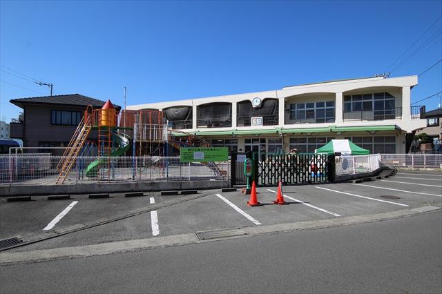 幼稚園・保育園　緑ケ丘保育園（幼稚園・保育園）まで285m