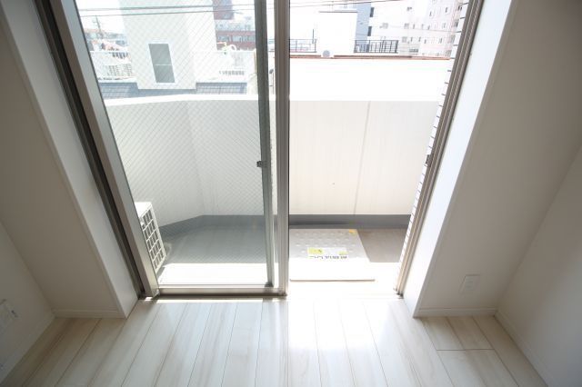 バルコニー　（別タイプ参考写真）ラフィスタ尾久駅前　北区昭和町2