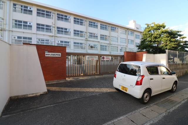 中学校　福岡市立次郎丸中学校（中学校）まで314m