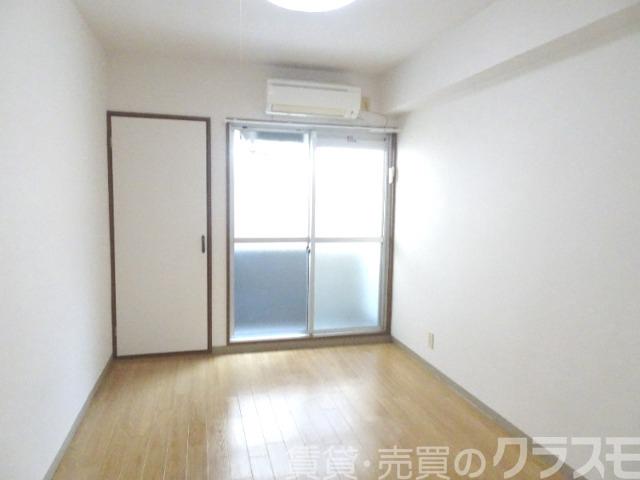 居室・リビング　明るいお部屋です♪