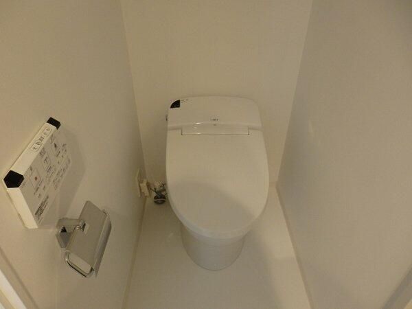 トイレ　落ち着いたトイレです