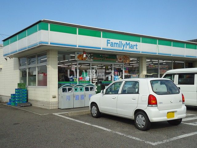 コンビニ　ファミリーマート矢田小南店（コンビニ）まで393m