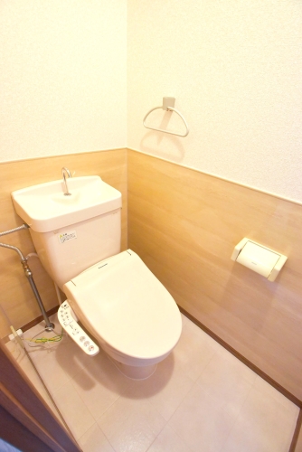 トイレ　※別号室写真（現況を優先いたします。）