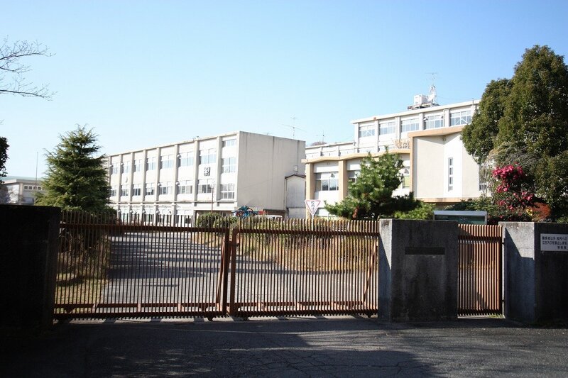 中学校　名古屋市立東星中学校（中学校）まで349m
