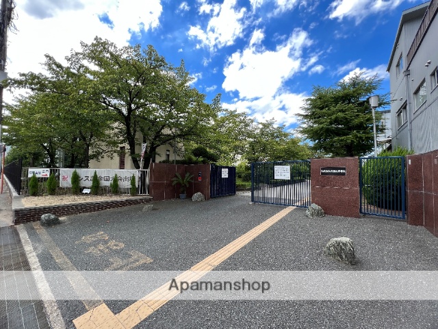 高校・高専　大阪府立花園高等学校（高校・高専）まで815m