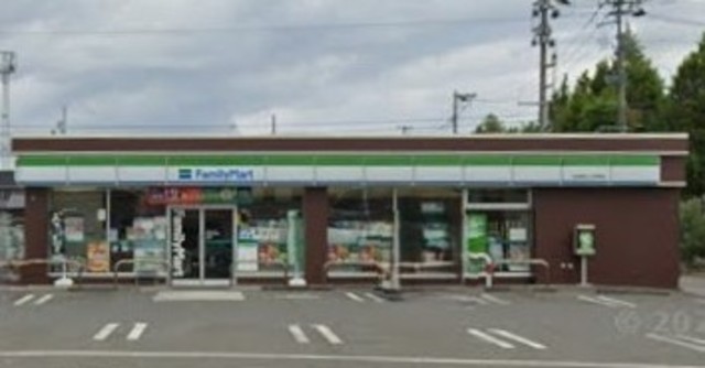 コンビニ　ファミリーマート新潟県立大学前店（コンビニ）まで1311m