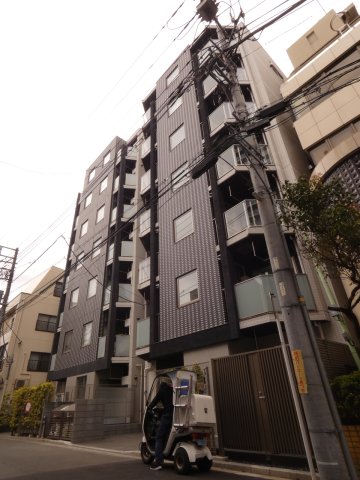 建物外観　JR京浜東北線東神奈川駅徒歩2分のマンションです。