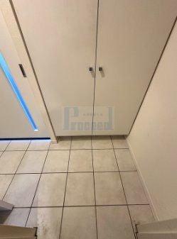 玄関　※別部屋参考写真※現況優先です