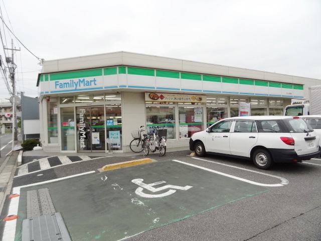 コンビニ　ファミリーマート市川新井一丁目店（コンビニ）まで462m