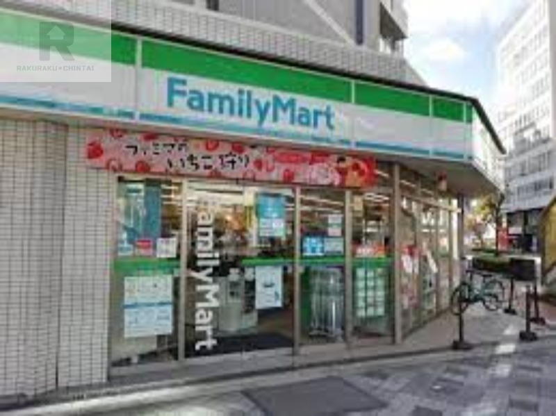 コンビニ　ファミリーマート新大阪駅東口店（コンビニ）まで323m