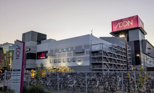 ショッピングセンター　イオンモール茨木（ショッピングセンター）まで814m