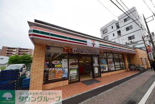 コンビニ　セブンイレブン大和東1丁目店（コンビニ）まで400m