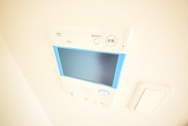 セキュリティ　モニター付きインターホン