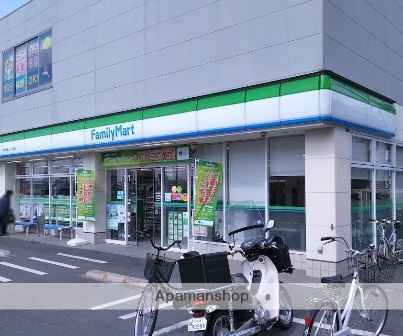 コンビニ　ファミリーマート（コンビニ）まで437m